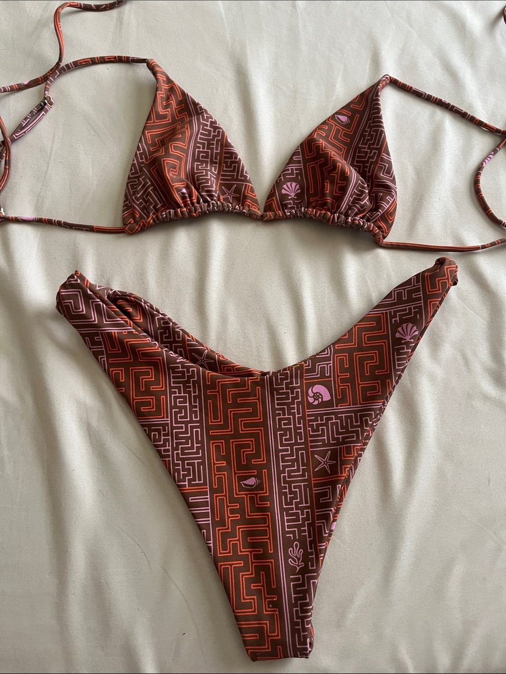 Skatie bikini - Ella top & Suzanne bottoms